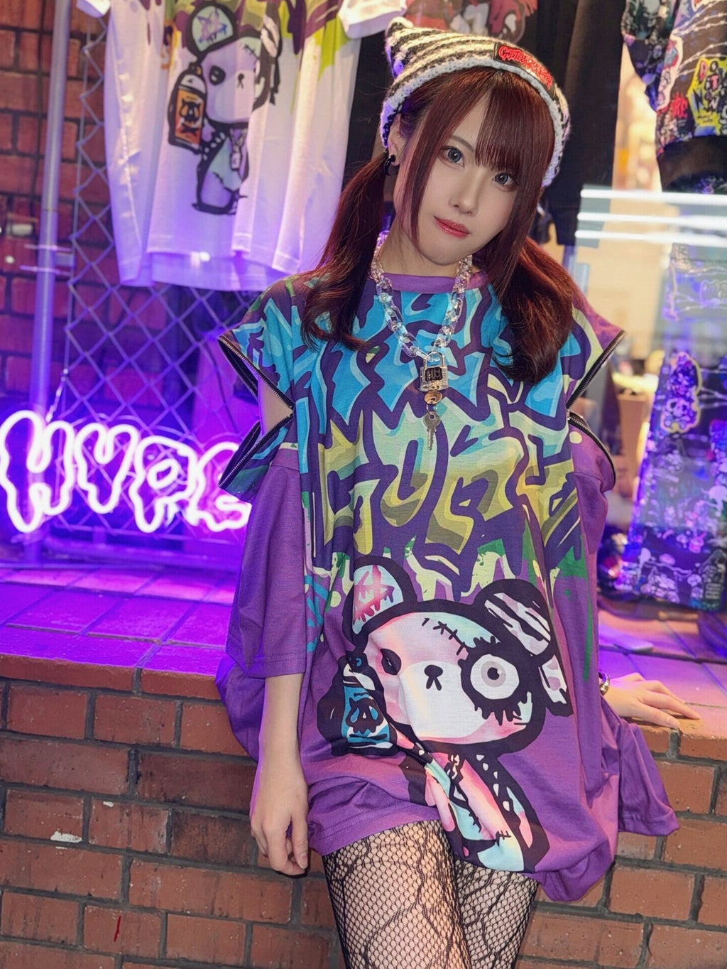 Hypercore purple "Tagging My Soul by Sicks Bear" shoulder zip t-shirt