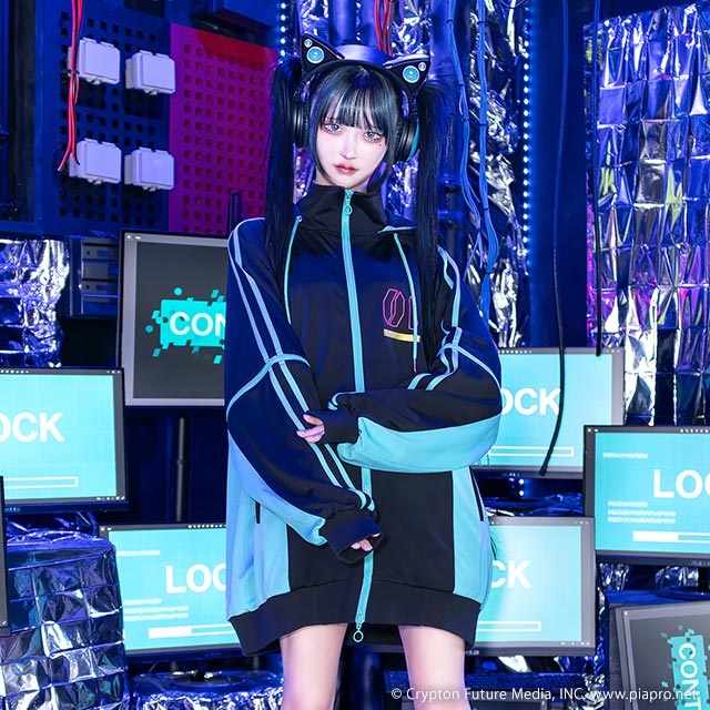 Listen Flavor x Hatsune Miku V2 hoodie ~ LAST ONE!
