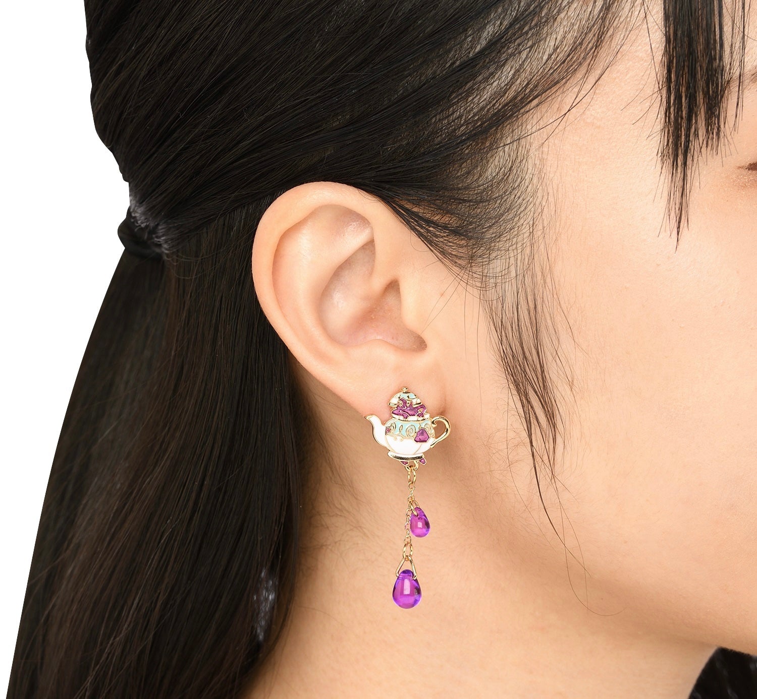 Pokémon Center Polteageist & Sinistea clip-on earring
